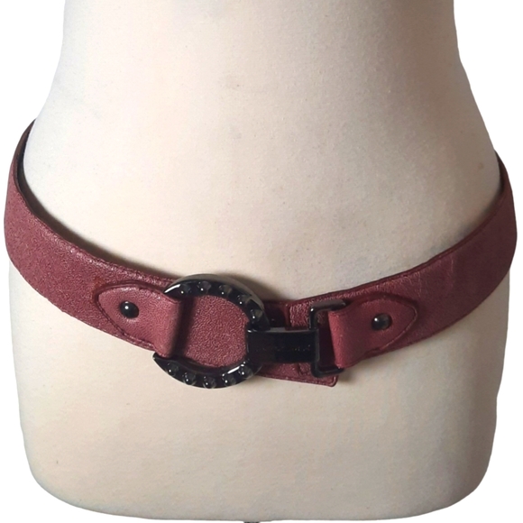 BETSEY JOHNSON Wide Shimmer Belt 2pc Latch Logo Buckle Closure O/S Dusty Rose - Picture 2 of 8